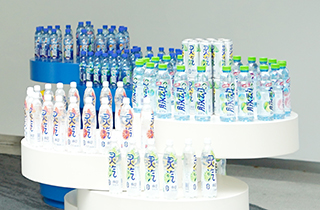 達(dá)意隆24000BPH干法含汽生產(chǎn)線(中山達(dá)能480ml)